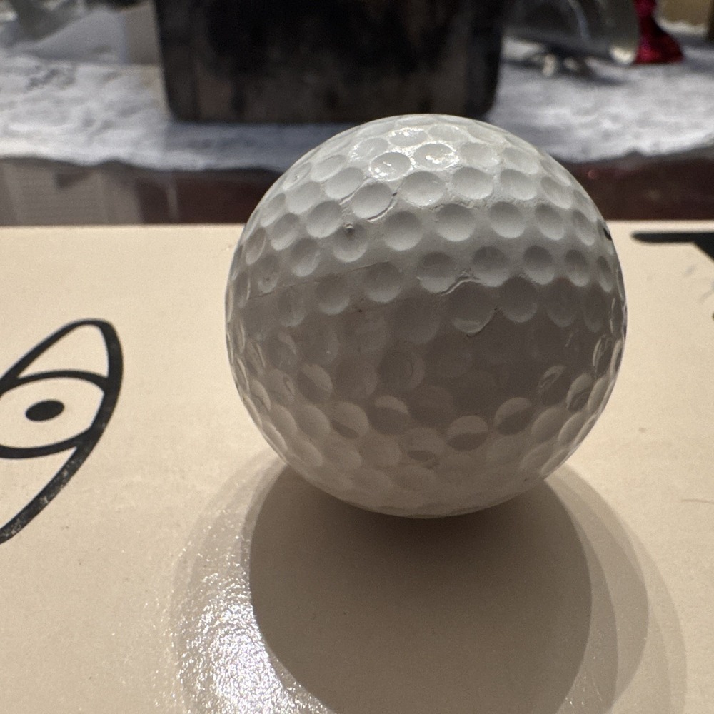 Vintage Ben Hogan 392LS Golf Ball - Picture 4 of 4